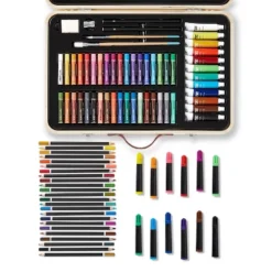 91pc Go Go Studio Mixed Media Art Set - Mondo Llamaâ„¢