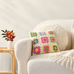 Summer Craft Granny Square Throw Pillow Crochet Kit- Mondo Llama™